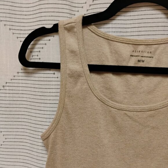 Attention Beige Women's Sleeveless Tank Top Size Medium - Picture 3 of 6